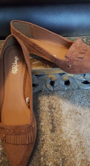 Charlotte Russe tan pointed flats - Picture 3 of 4